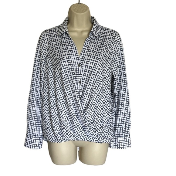 Buki white long sleeve blouse with blue design size S - Picture 1 of 7
